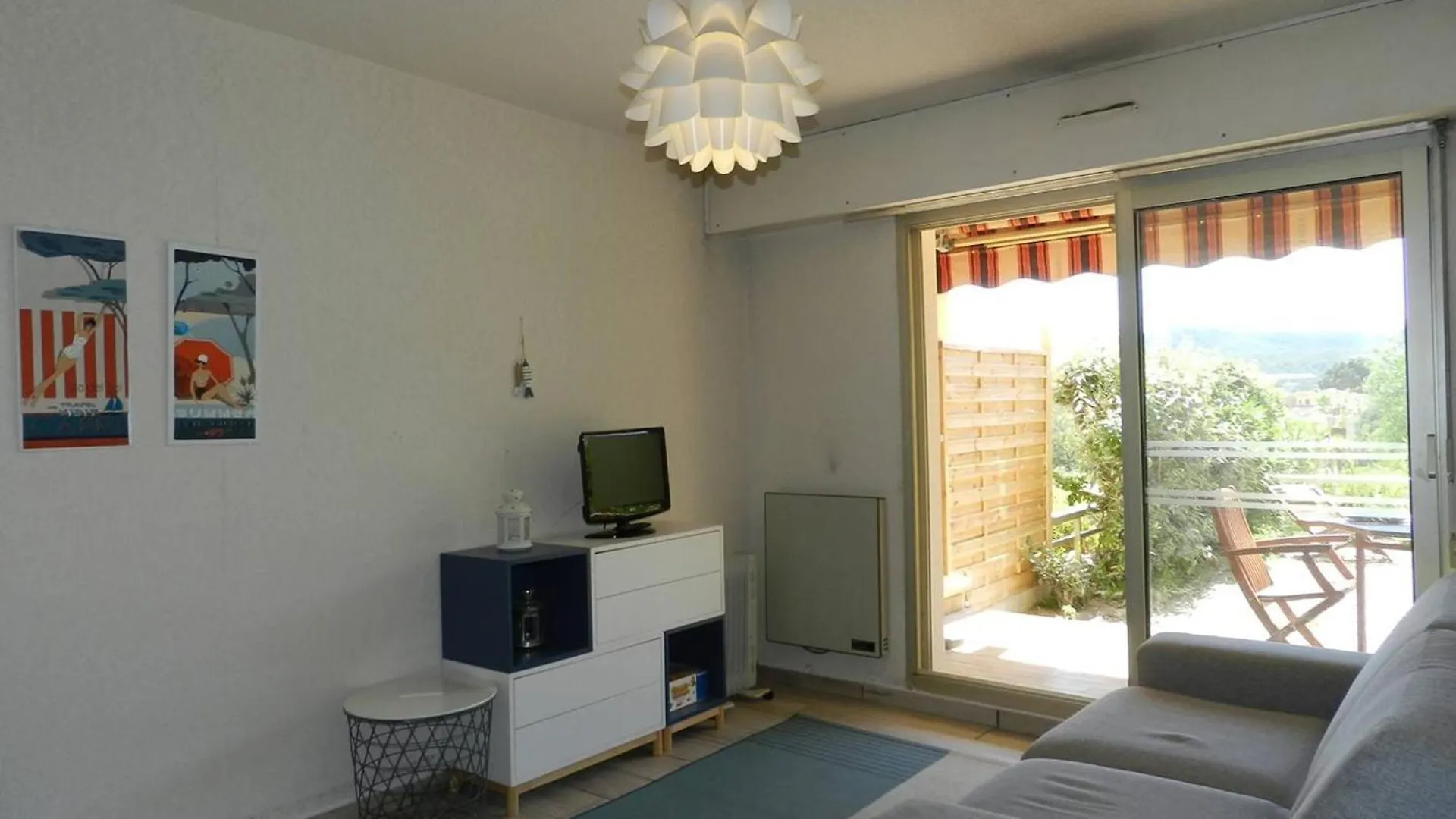 Appartement 2 Pieces Avec Jardin, A 250M De La Plage - Bormes-Les-Mimosas - Fr-1-251-768 Lägenhet
