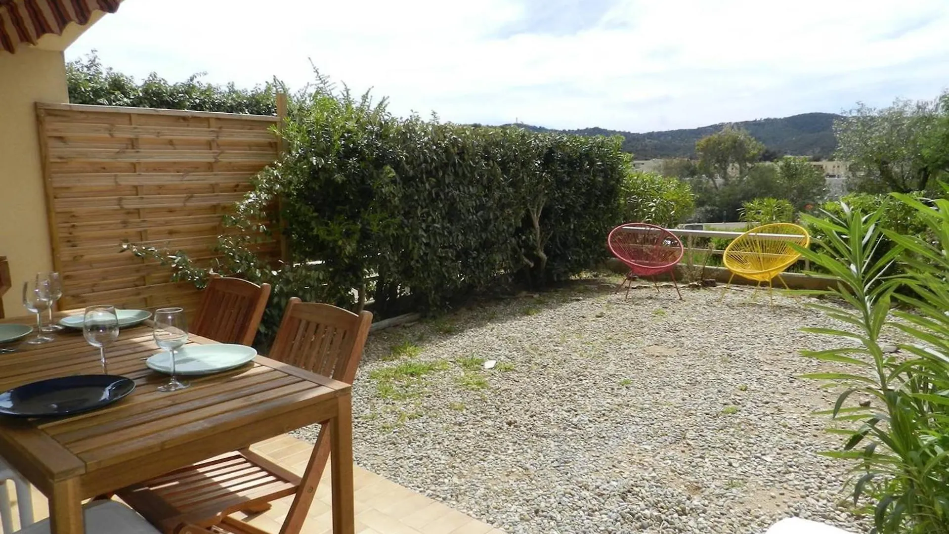 Appartement 2 Pieces Avec Jardin, A 250M De La Plage - Bormes-Les-Mimosas - Fr-1-251-768